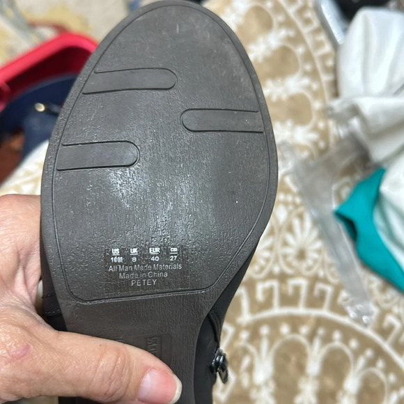 Fergalicious Petey Gore Side Ankle Boot 10 M - Picture 10 of 10